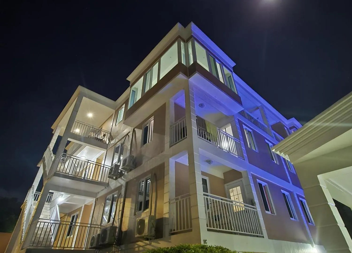 Vip Residence - Ocean & Pool View Lovely 2-Bedroom Apartment Roseau Dominica
